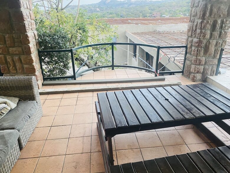 Full Moon Guest House