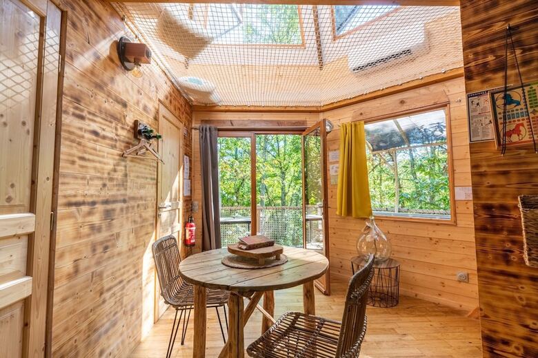 Les Cabanes Perch�es Du Mas Del Bosc
