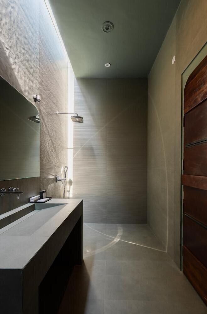 Hotel La Vida Retreat