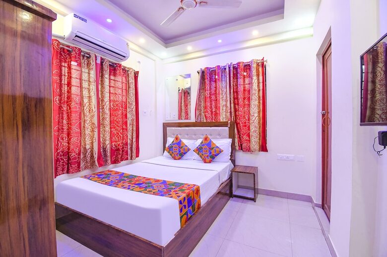 Hotel Fabexpress Rs Villa