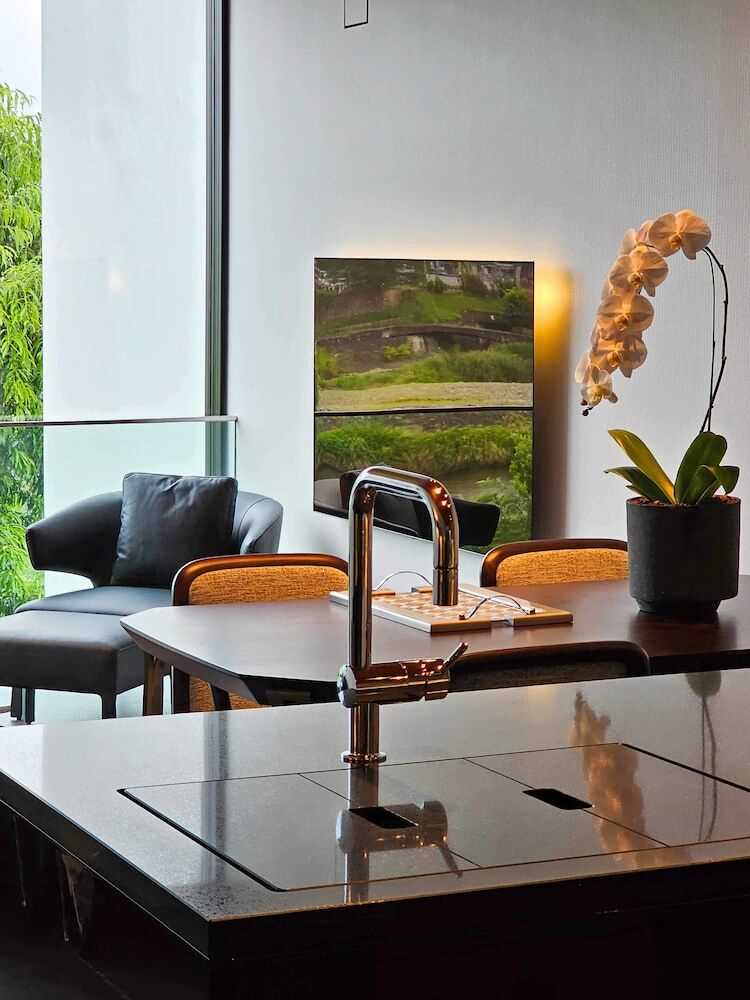 Hotel Kamo Residences By Reflections