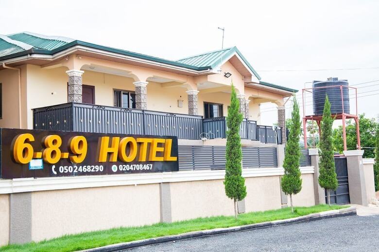 Aparthotel 689 Hotel & Apartment