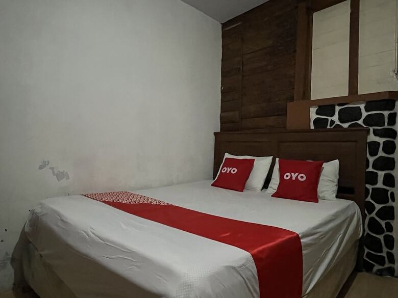Hotel Oyo 93277 Villa Kemiloko Syariah