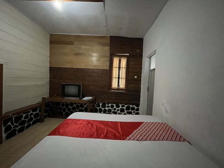 Hotel Oyo 93277 Villa Kemiloko Syariah