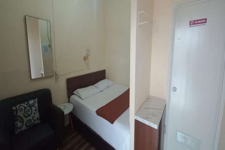 Hotel Oyo 93668 Buah Batu Guest House