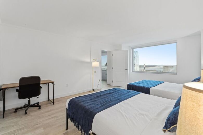 Aparthotel Two Beachfront Stylish Cozysuites