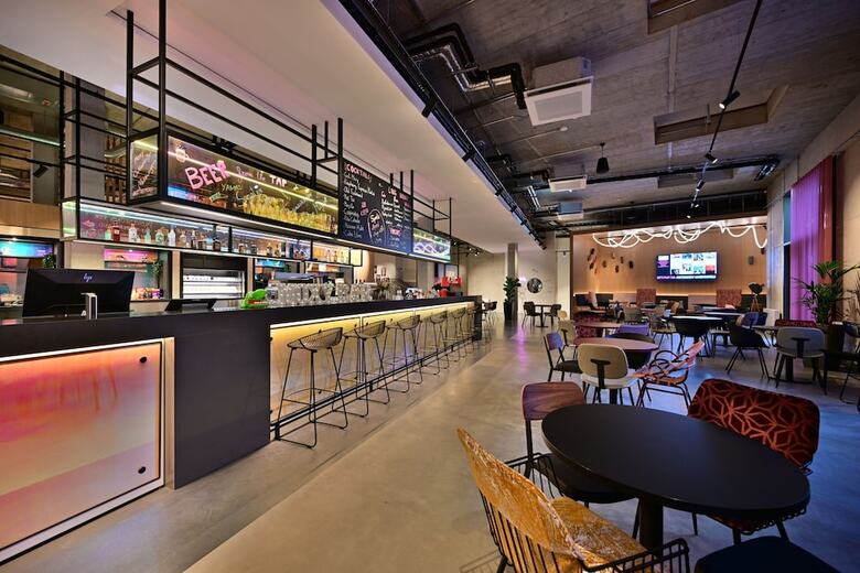 Hotel Moxy Outletcity Metzingen