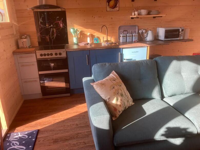 Captivating 1-bed Lodge In Chesterfield