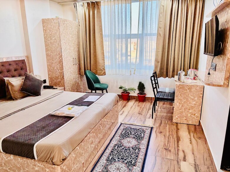 Hotel Govindam Royal Stay