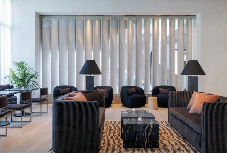 Kimpton Claret Hotel By Ihg