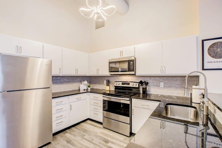 Aparthotel Two Cozysuites Apt W Skybridge Access 3