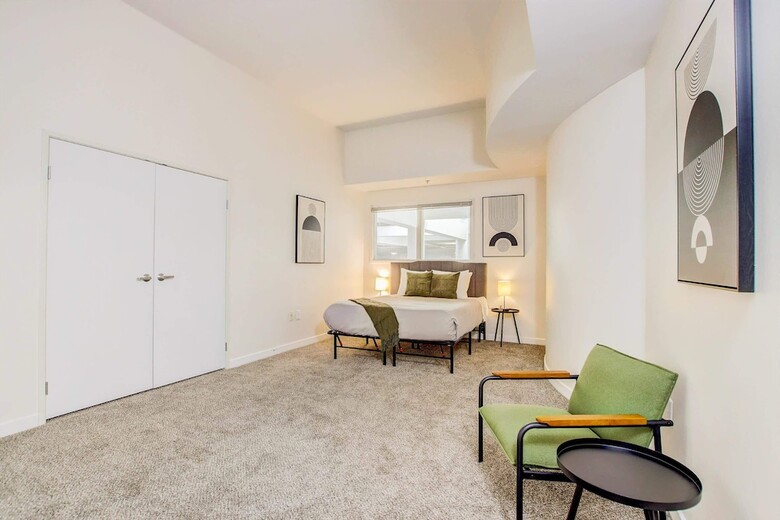 Aparthotel Two Cozysuites Apt W Skybridge Access 3
