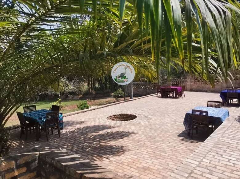 Chez Drocella Eglantine Lodge Hotel
