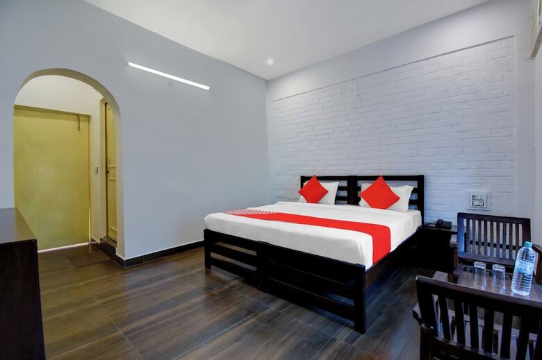 Hotel Yoga Rishi