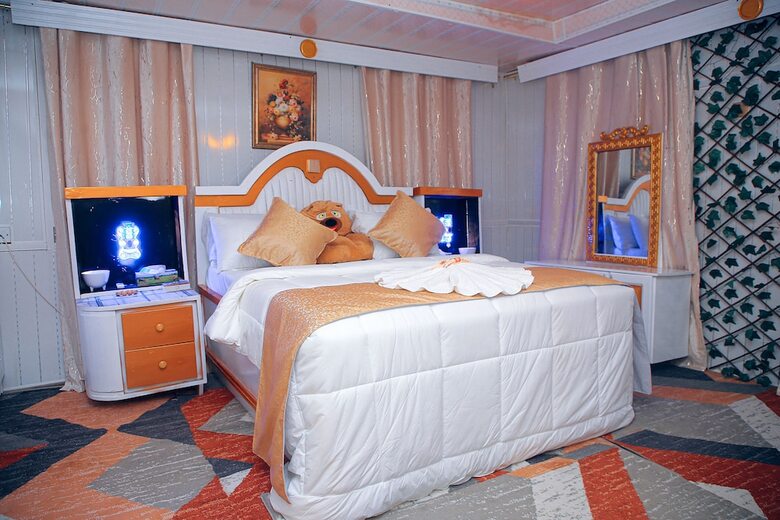 Hotel Afrikando Royal Castle