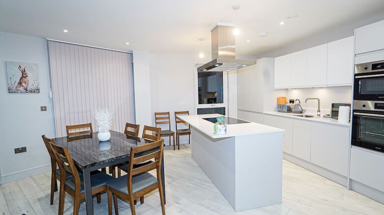 Hotel Penthouses In Slough