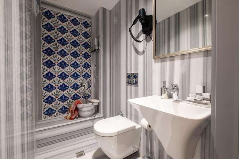 Hotel The Platine Plus Suite