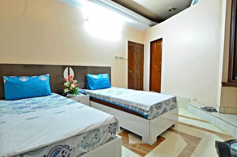 Hotel Blue Sky Karachi