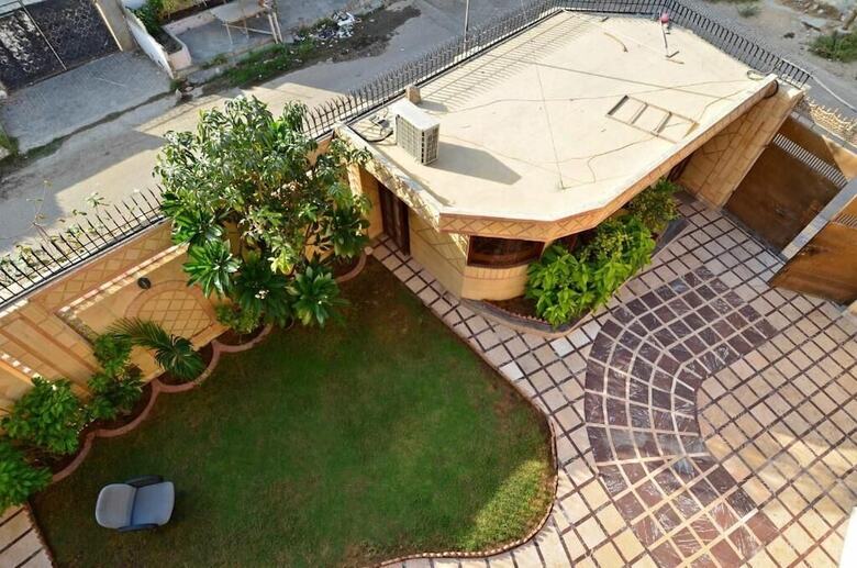 Hotel Blue Sky Karachi
