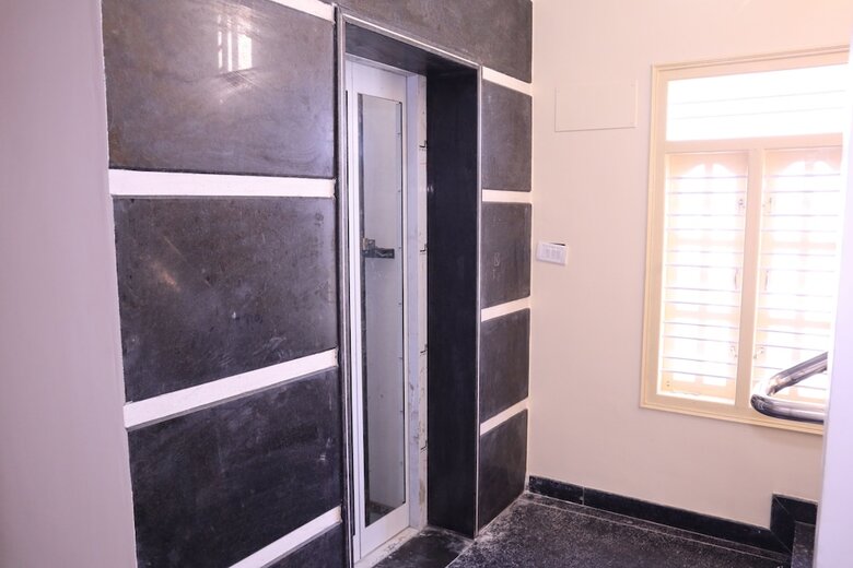 Hotel Smilestay Karanji Paradise