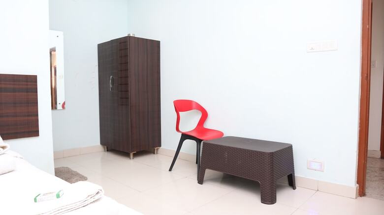 Hotel Smile Stay Karanji Comforts