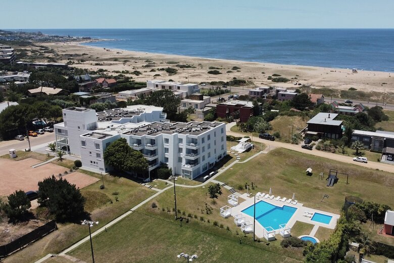 Hotel Las Olas Resort