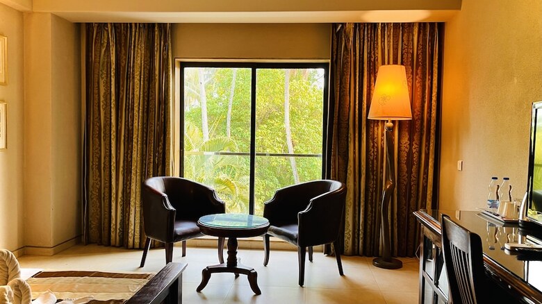 Hotel Neelam The Glitz