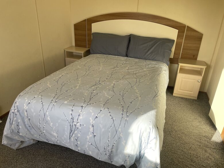 Captivating 2-bed Caravan In Clacton-on-sea