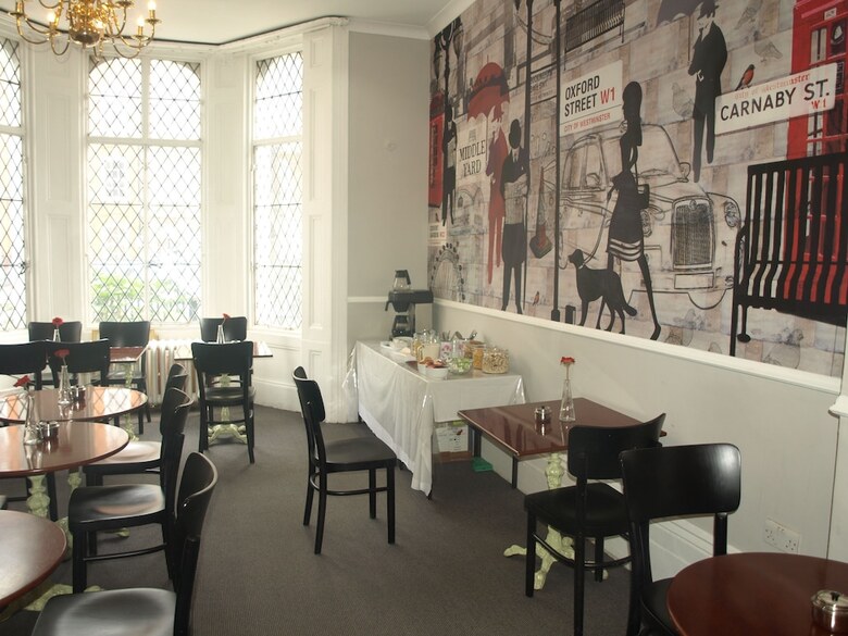Chelsea House Hotel