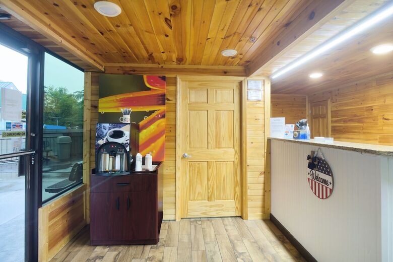 Hotel Tennessee Mountain Lodge Riverside By Oyo