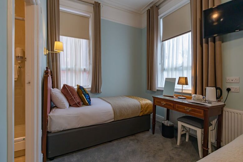 Egans Guest House