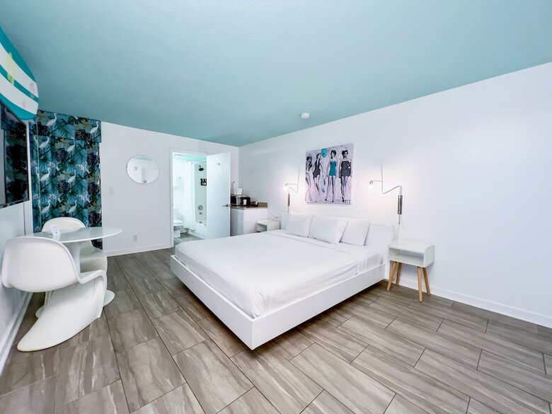 Aqua Hotel