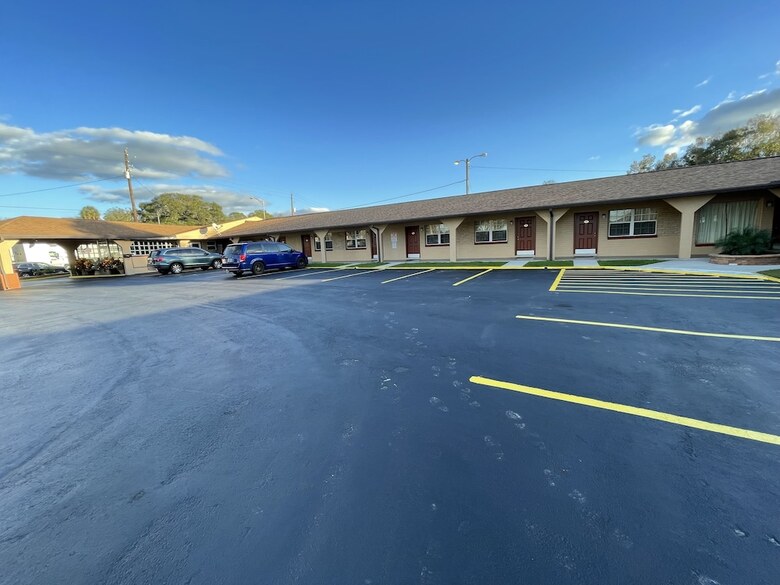 Shangri La Motel
