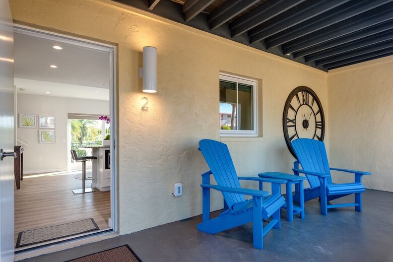 Hotel Escape Coastal Resort On Casey Key