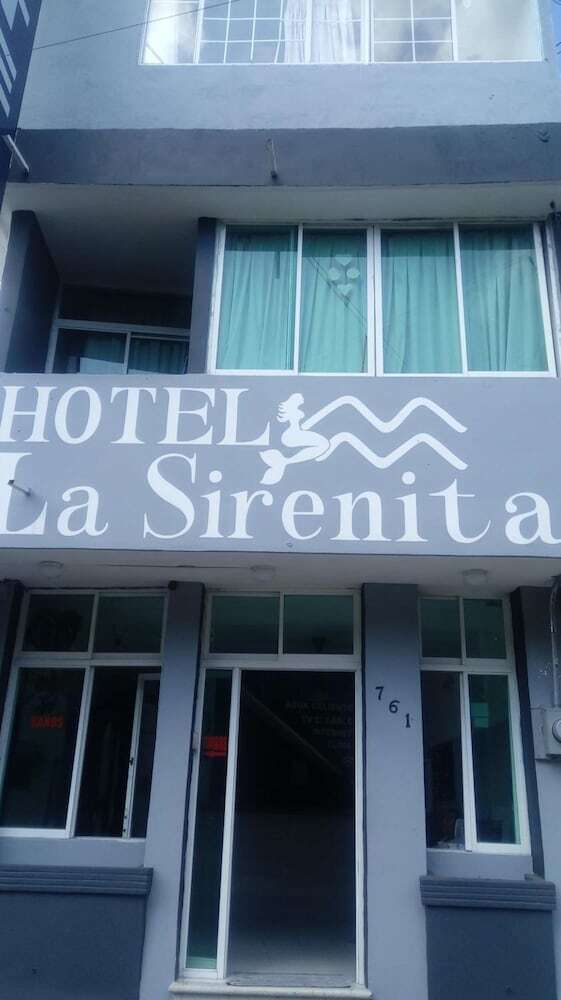 Hotel La Sirenita