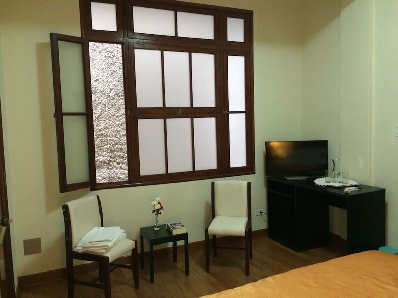 Larq'a Park Rooms
