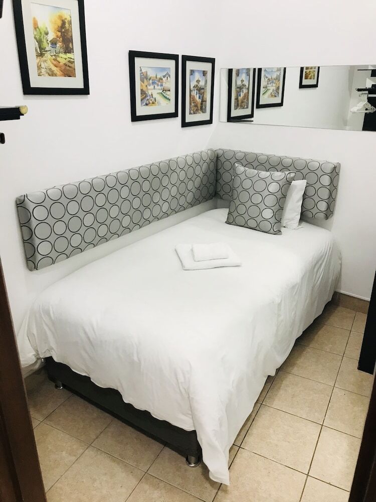 Larq'a Park Rooms