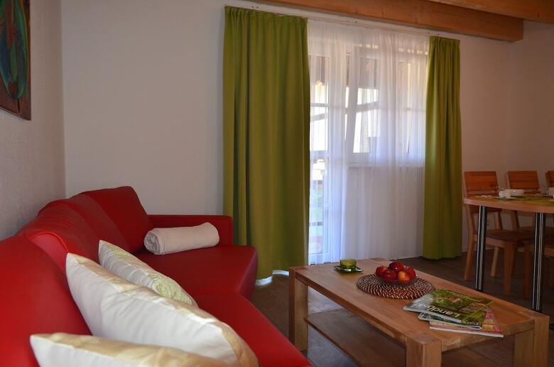 Hotel Ferienwohnungen Burg Blens