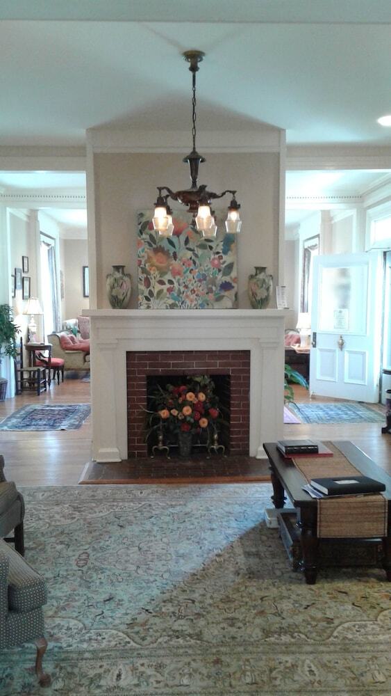 Bed & Breakfast The Boxley Place Inn