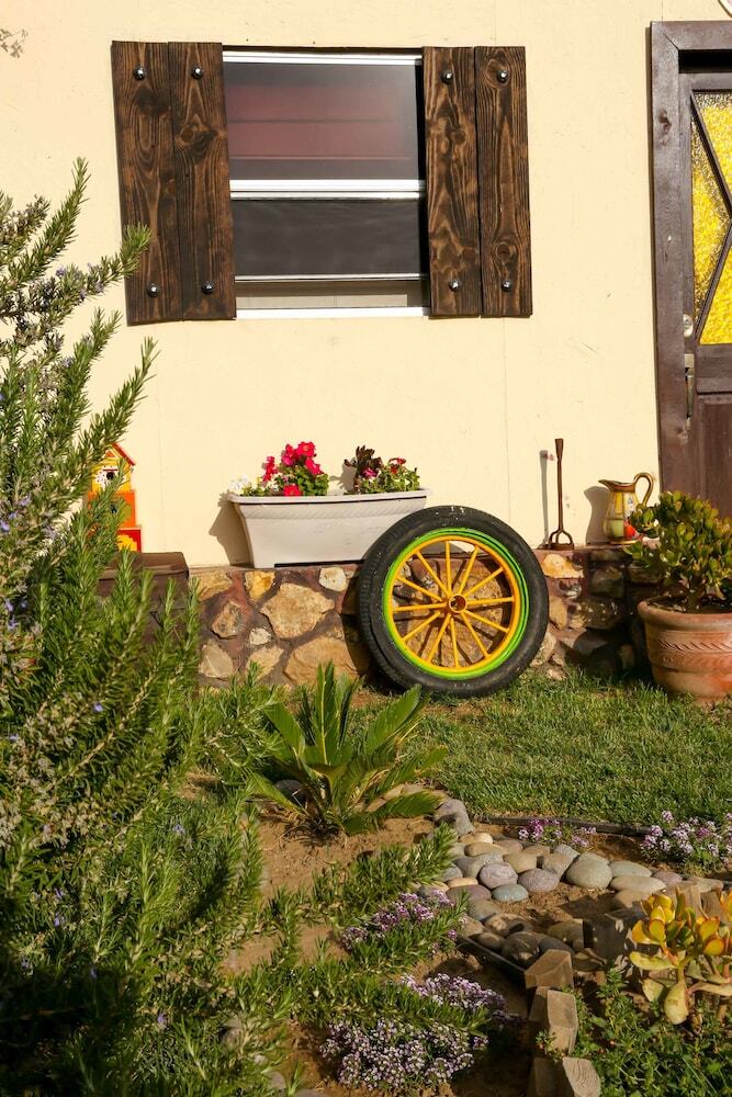 Fernabella's Lodge