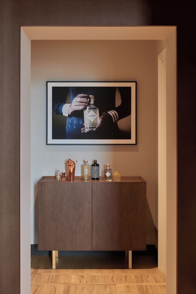 Amabilia Suites