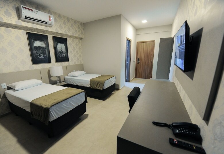 Hotel Bristol Infinity