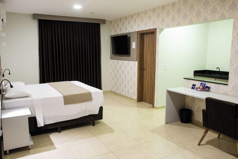 Hotel Bristol Infinity
