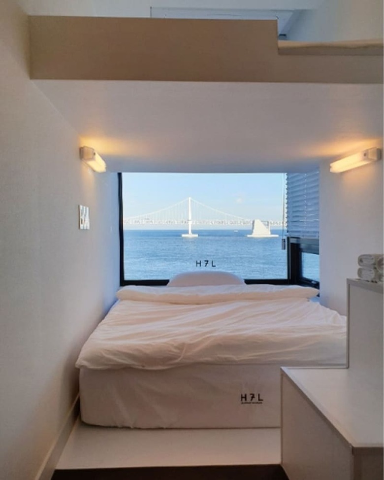 Hotel H7l