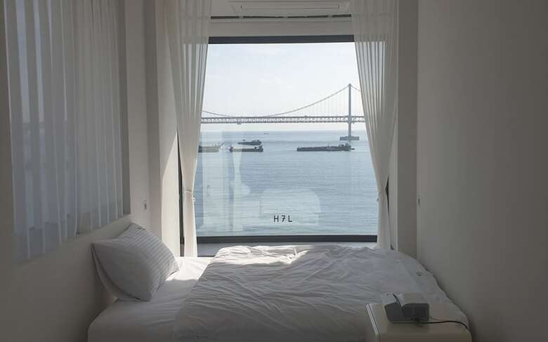 Hotel H7l