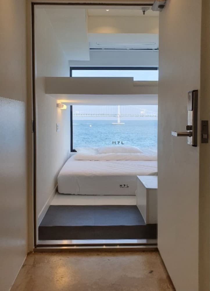Hotel H7l