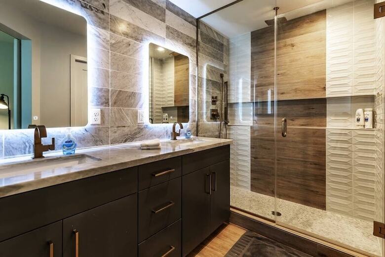 Aparthotel City Luxury Oasis! 3 Level Condo With 360 Roof!