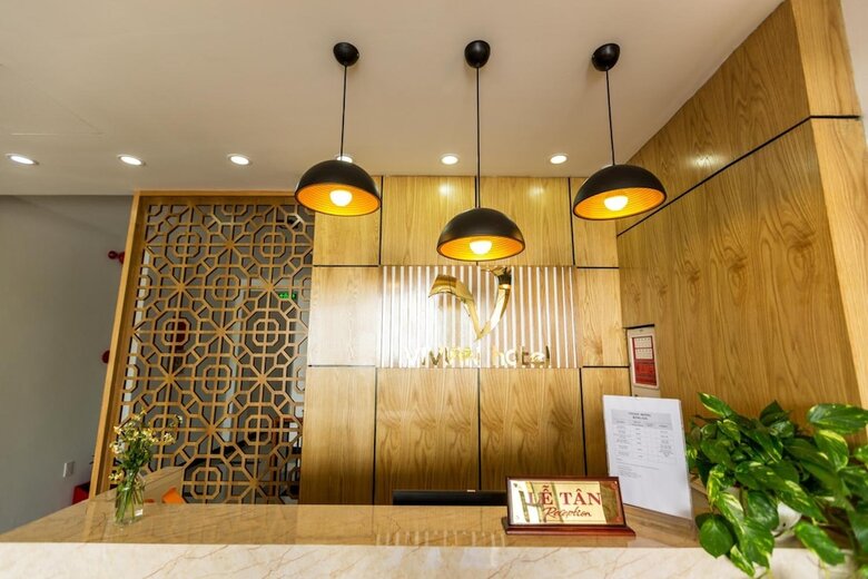 Vivian Hotel