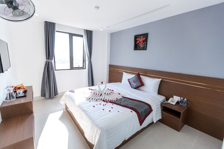 Vivian Hotel