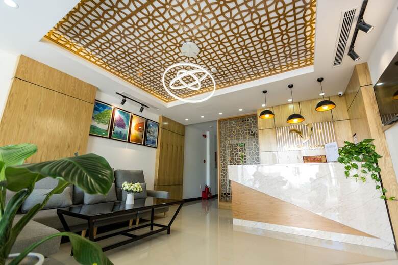 Vivian Hotel